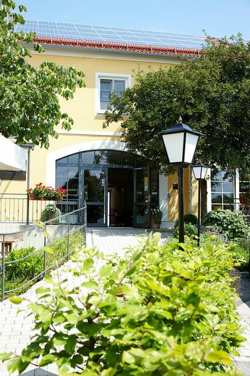 Hotel Eberl Hattenhofen  Eksteriør bilde