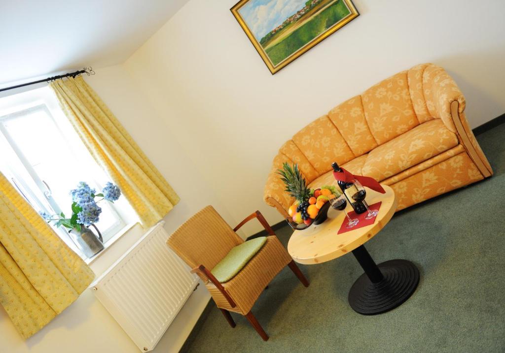 Hotel Eberl Hattenhofen  Rom bilde